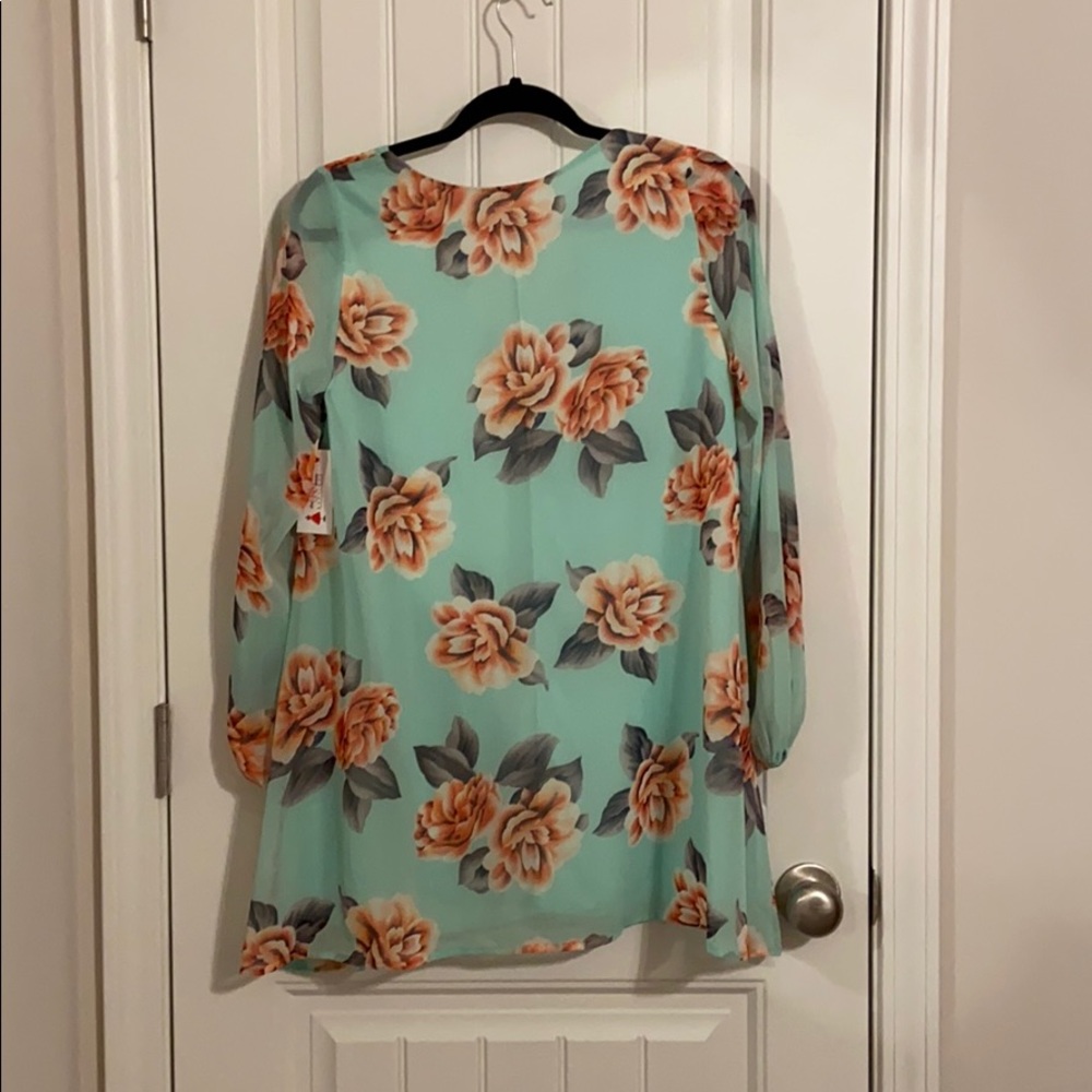 Floral tunic - Picture 3 of 4